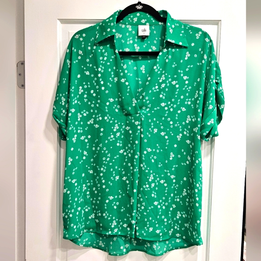 Green Floral Short Sleeve Blouse